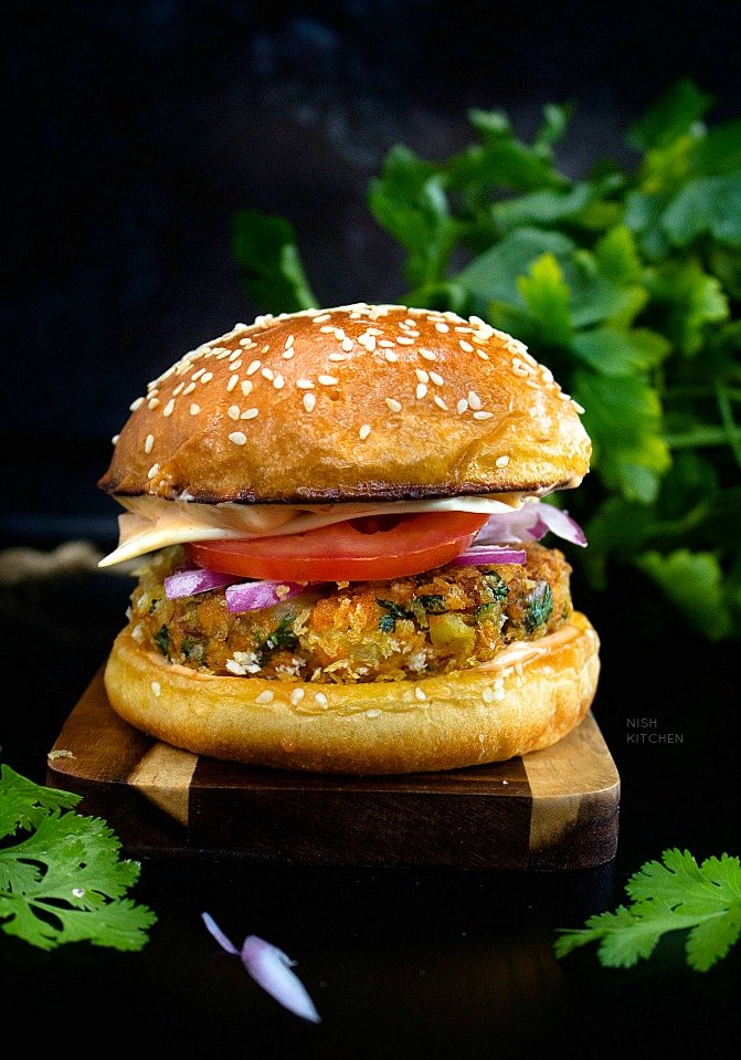 veg aloo tikka burger