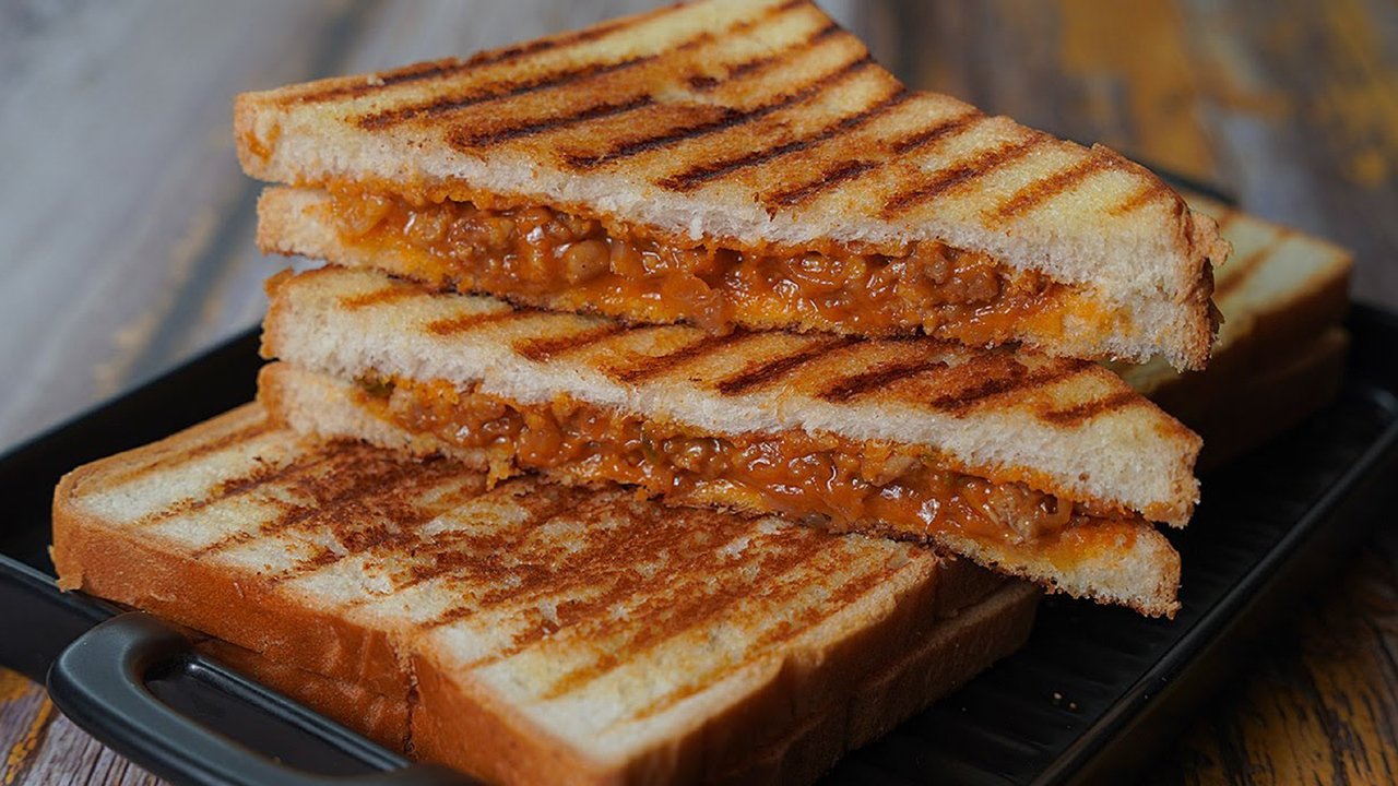 chicken kheema sandwich